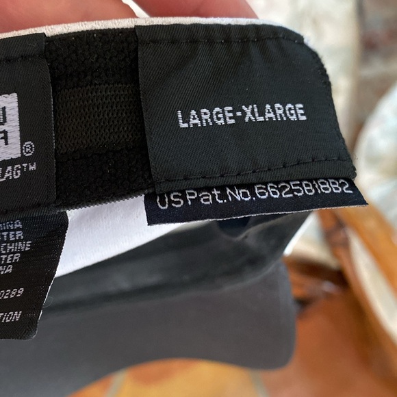 NFL NEW ORLEANS SAINTS DRESS, TOP , THIGHS, TURTLENECK AND HAT. GIRL SIZE 3T . - Picture 10 of 16